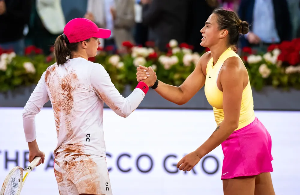Swiatek "tái chiến" Sabalenka