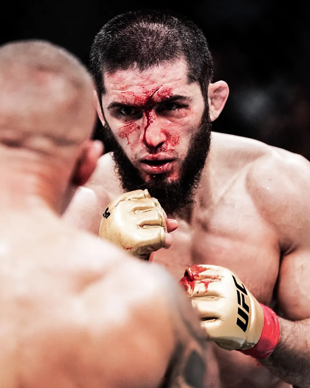 Makhachev thắng 03.jpg