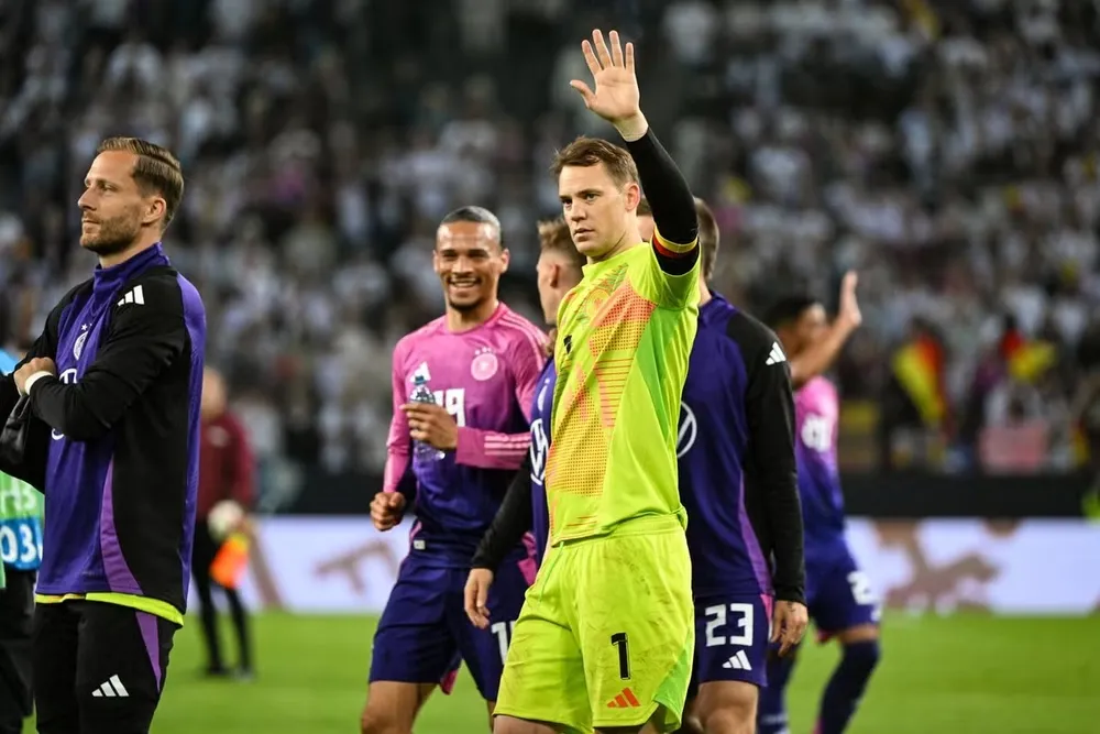 Thủ môn Neuer thường xuyên mắc sai lầm trong thời gian gần đây