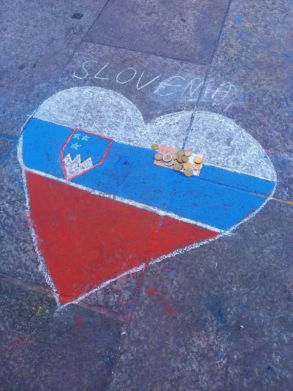 Slovenia Fans 10.jpg