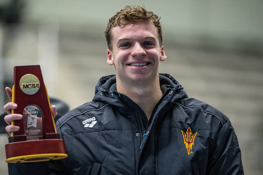 Leon Marchand 01.jpg