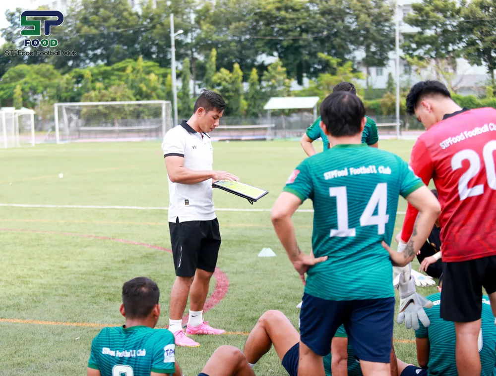 STP Food - Coach Long Kẽm 02.jpg