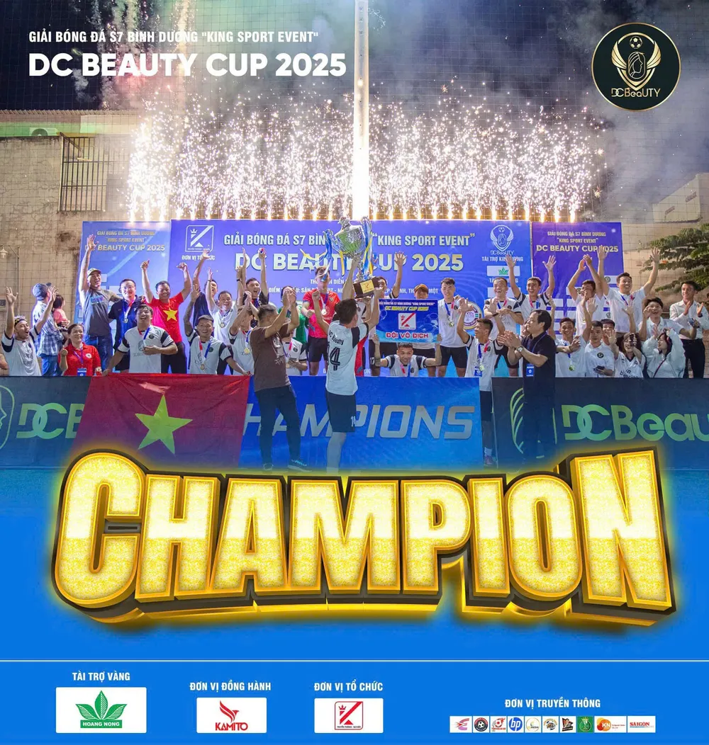 DC Beauty của Coach Tuấn Vinh đăng quang ngôi vô địch. Ảnh: ĐOÀN NHẬT