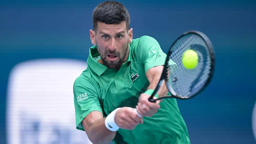 Djokovic thể hiện sức mạnh ở Miami dù đã lớn tuổi