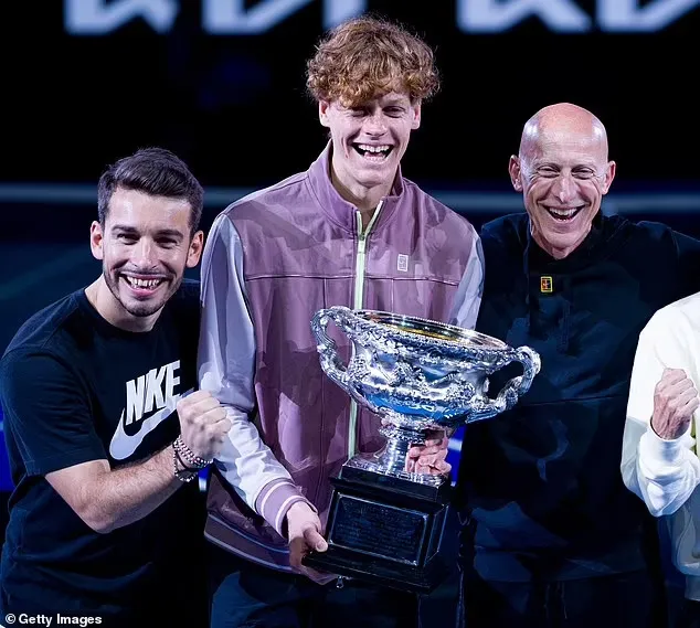 Naldi, Sinner và FerraUmberto ra (từ trái qua phải) thời còn hạnh phúc