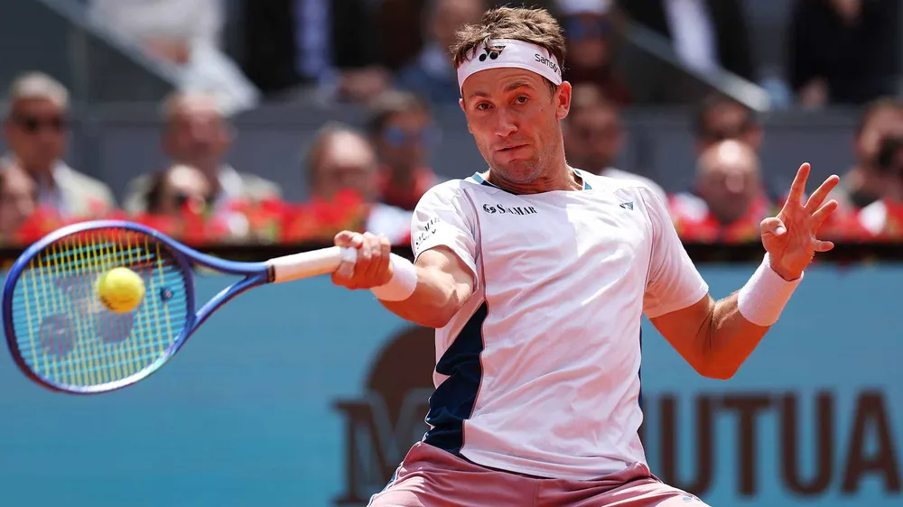 Ruud lọt vào bán kết