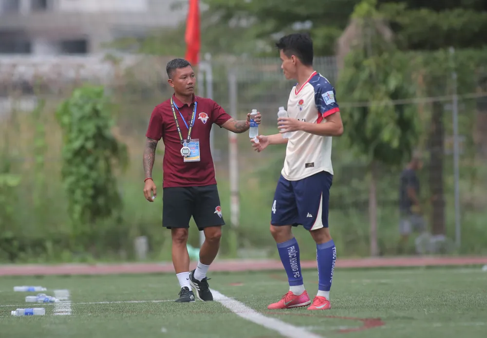 Coach Ông Tùng Cóc sẽ tham gia kỳ SPL đầu tiên trong cương vị HLV trưởng một đội bóng - Phúc Khang FC