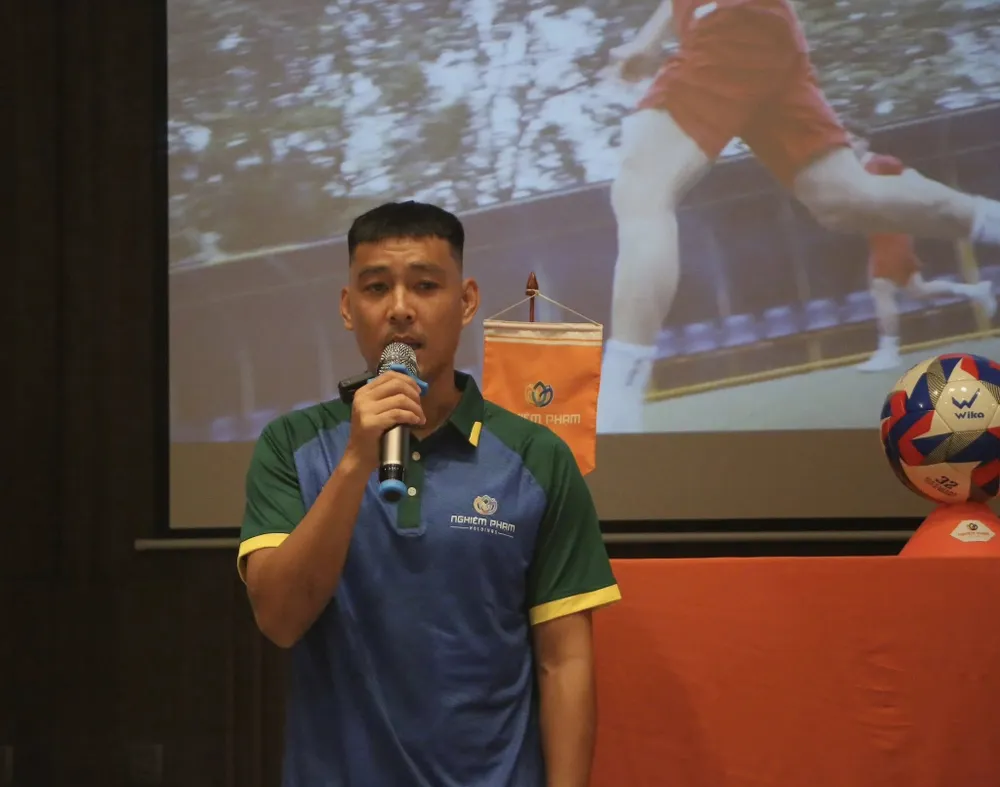 NP xuất quân 04.jpg