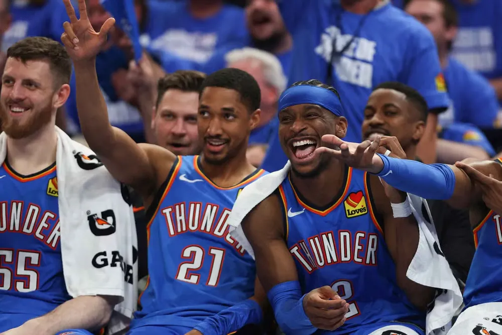Các cầu thủ Thunder giành vé vào CK của NBA