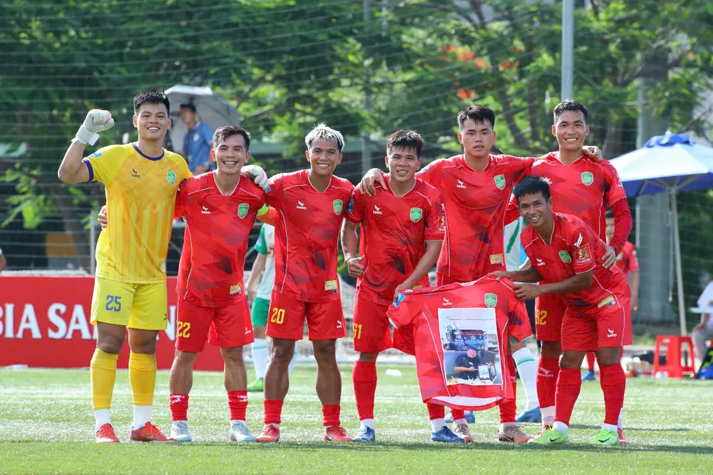 HN - STP Food 04.jpg