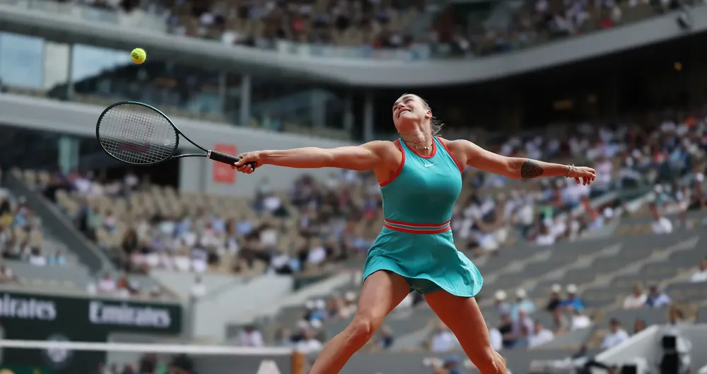 Sabalenka lọt vào bán kết