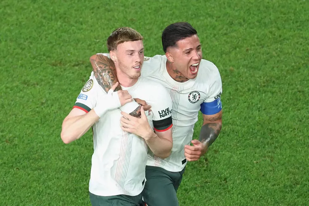 Palmer và Fernandez ăn mừng sau khi đánh bại Palmeiras