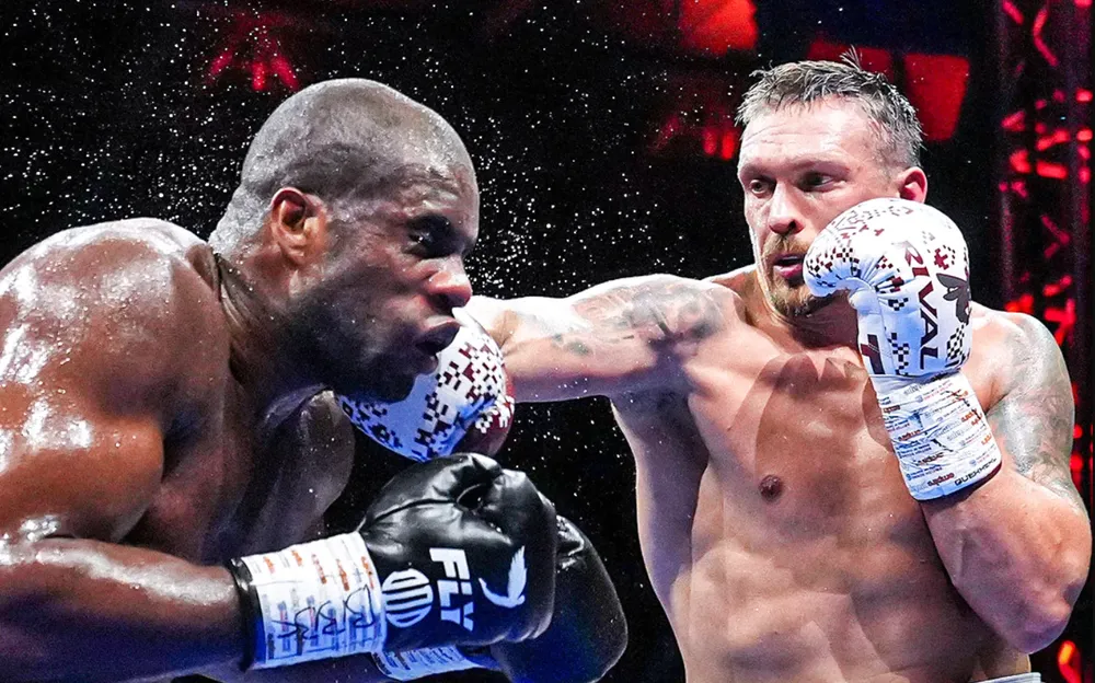 Usyk tung đòn sớm kết liễu Dubois
