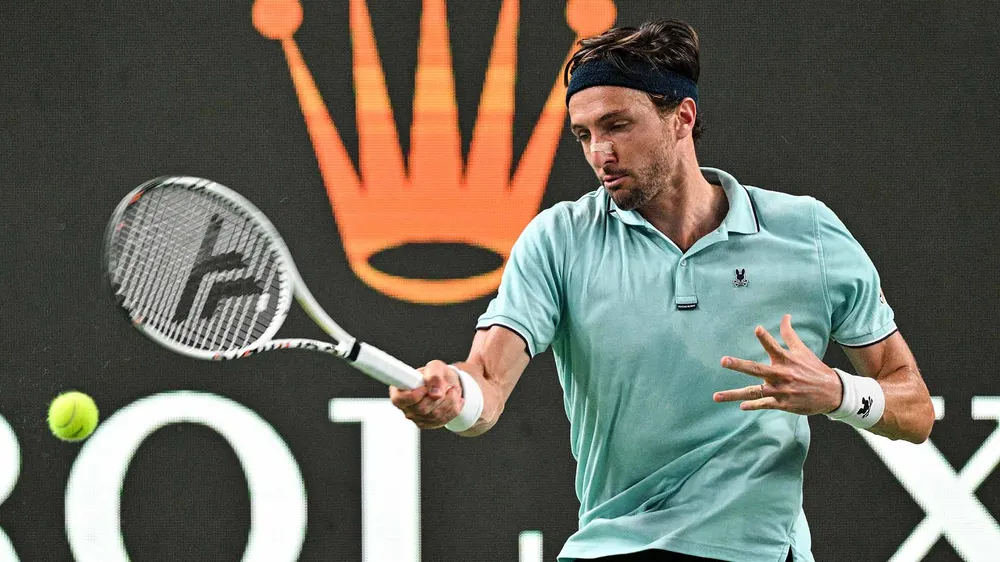 Rinderknech giành vé vòng 4