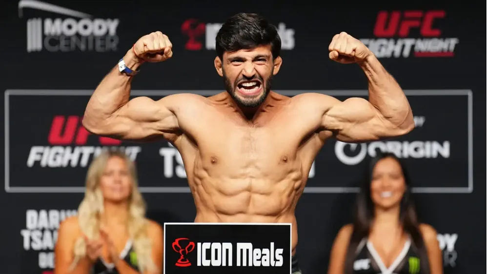 Tsarukyan muốn giành đai