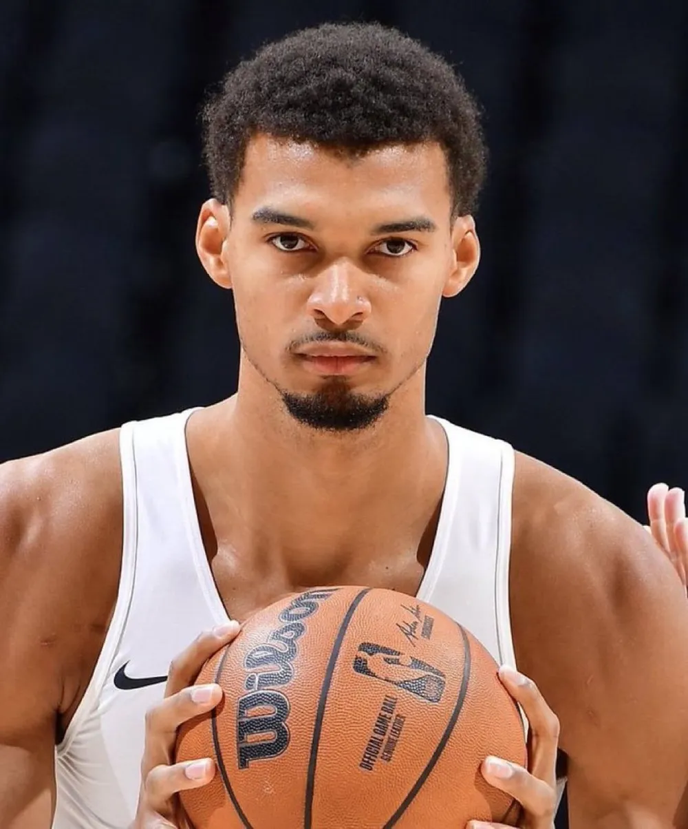 Wembanyama tỏa sáng