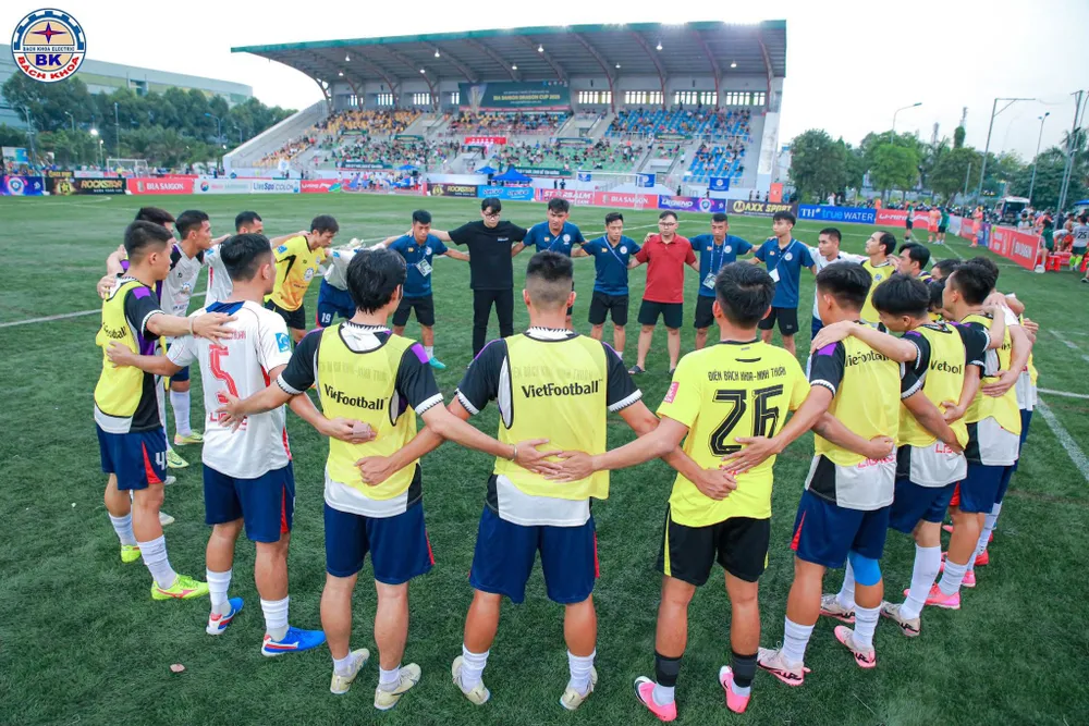 Tạm biệt Điện 02.jpg