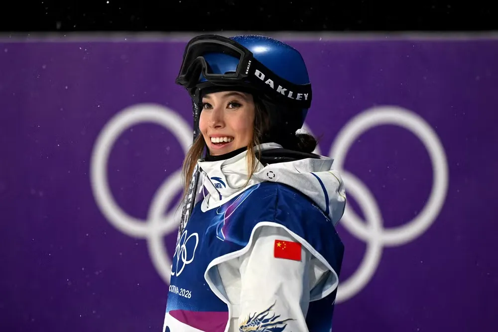 Gu đang thi đấu rất thành công trong màu áo Trung Quốc, quê mẹ của cô