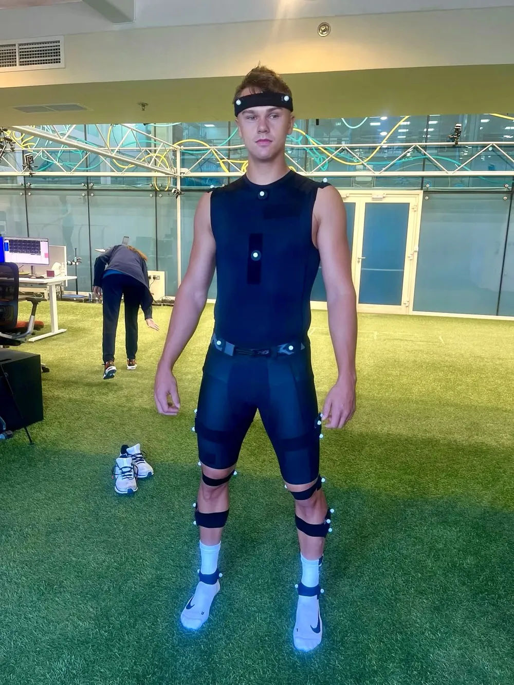 Hình ảnh Rune tập hồi phục chấn thương vài ngày trước