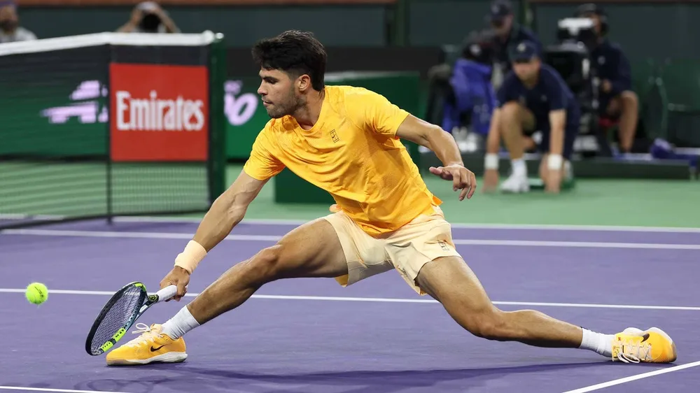 Alcaraz vào vòng 4 