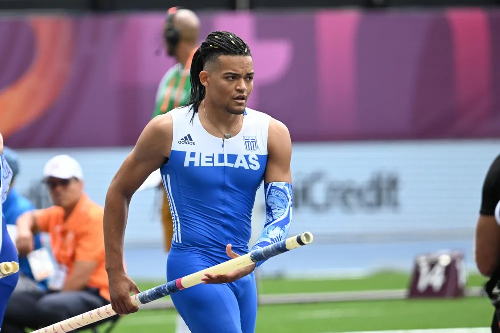 Giải vô địch trong nhà - Emmanouil Karalis 01.jpg