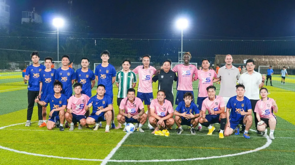 BTC từ Hà Nội tự trải nghiệm sân 6v6 tại TPHCM hồi đầu tháng 4