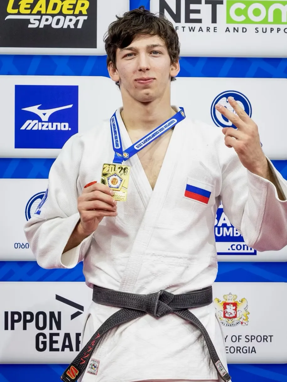 Arbuzov giành HCV ở Tbilisi (Ảnh: TASS)