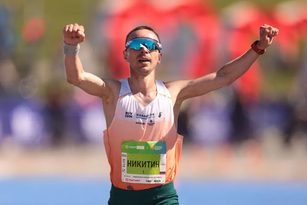 Nikitin ở một giải chạy vùng Tatarstan (Ảnh: Truyền thông BTC giải)