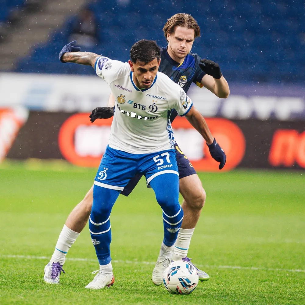 Dynamo (áo trắng) có động lực lớn lao trước 2 trận đấu với Krasnodar (Ảnh: Instagram của Dynamo)