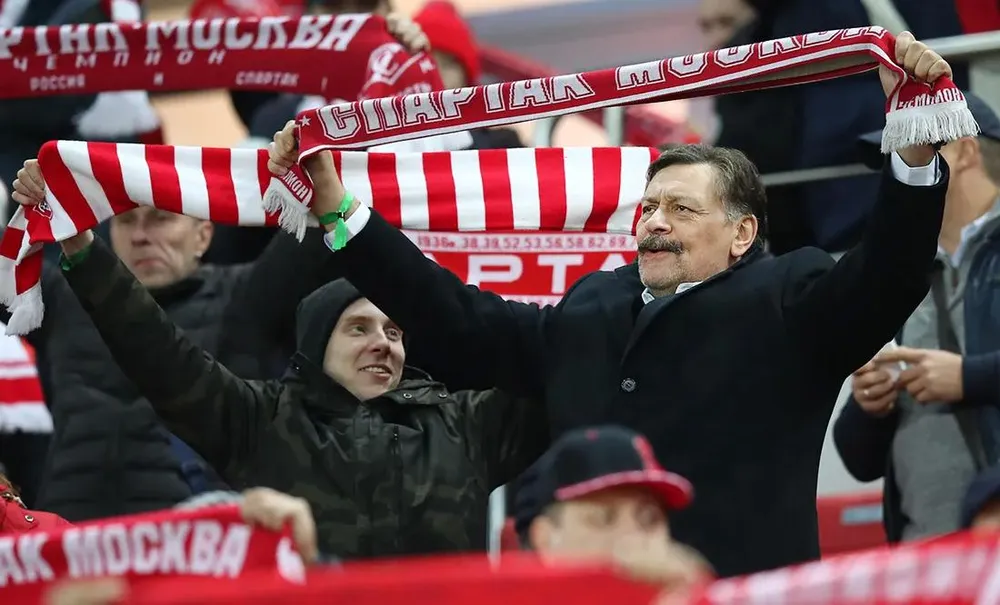 Diễn viên Razanov là fan nhiệt thành của Spartak (Ảnh: Sport24)