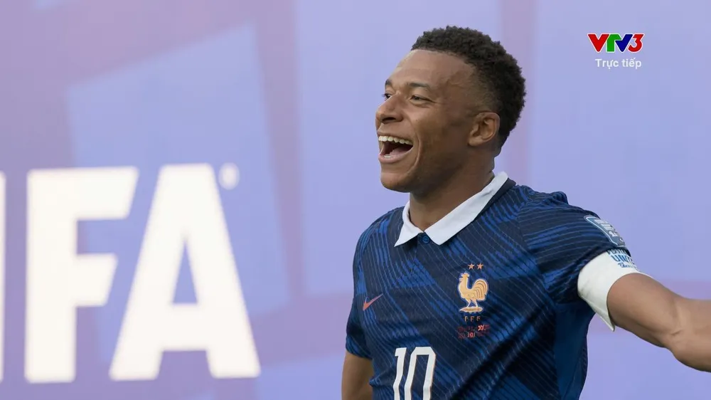 Mbappe lập kỷ lục