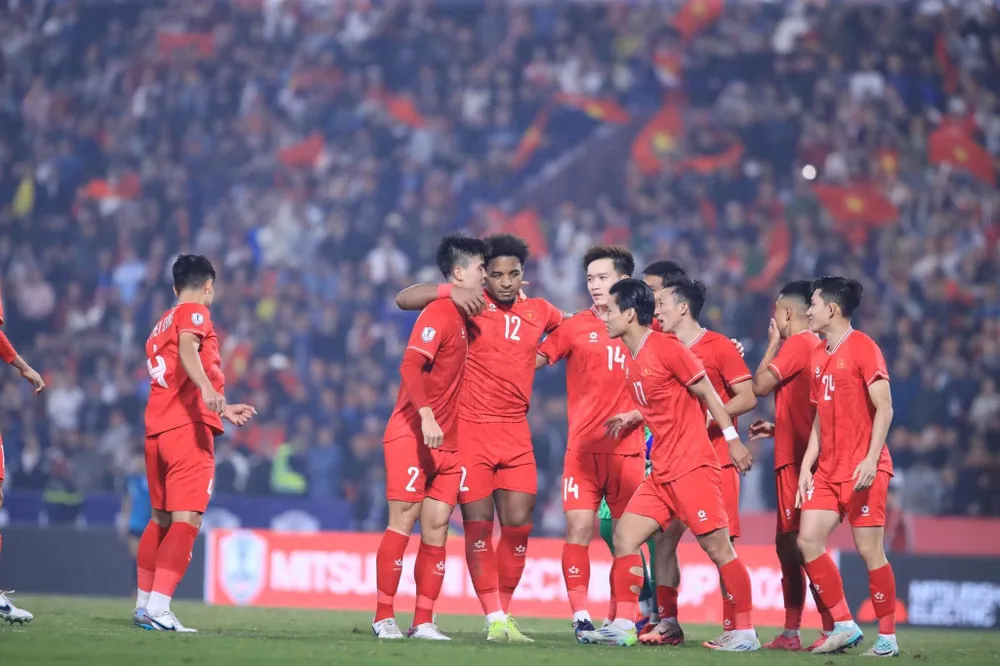 Tuyển Việt Nam vô địch giải đấu năm 2024 (Ảnh: Dũng Phương)