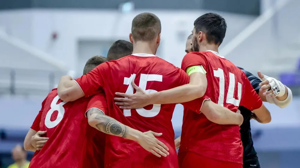 Tuyển futsal Nga ăn mừng chiến thắng (Ảnh: RFU)