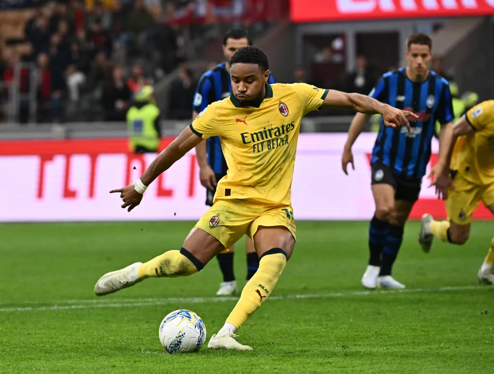 Nkunku trong màu áo AC Milan mùa trước (Ảnh: THX)
