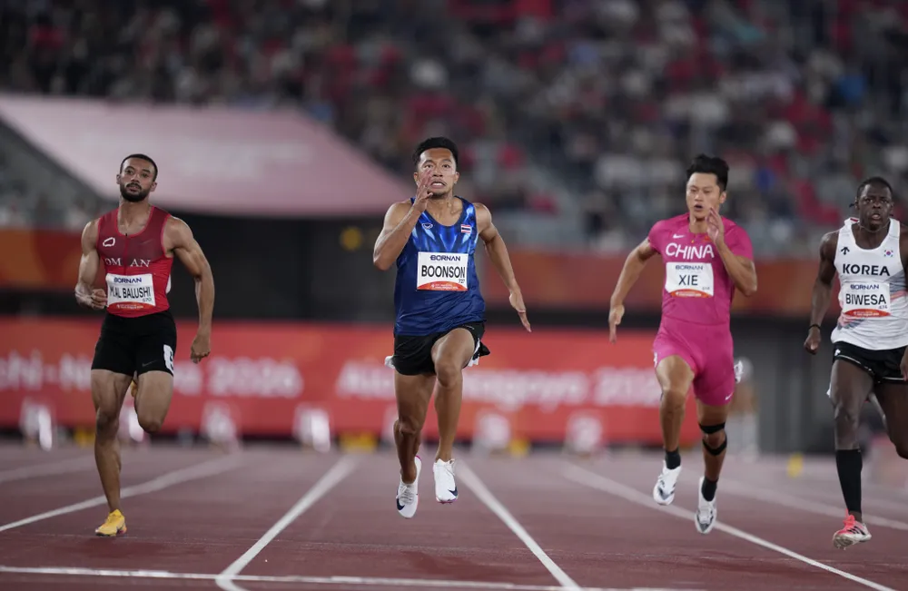 ASIAD Puripol Boonson giành HCV 100m.JPG