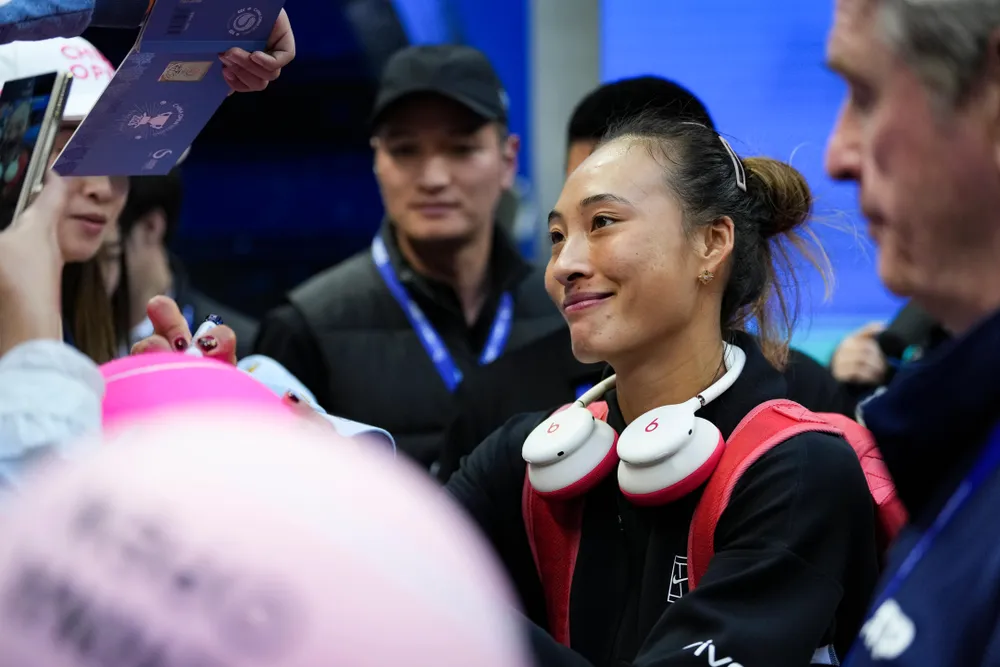 WTA Zheng Qinwen vào vòng 3 China Open 01.JPG