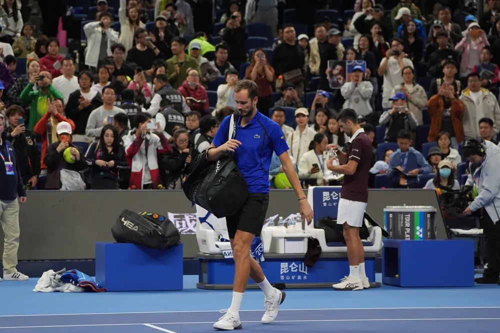 ATP Medvedev bị loại khỏi China Open 01.JPG