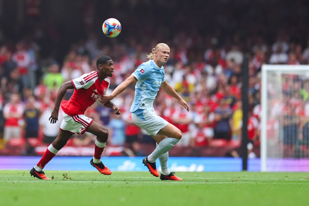 Haaland trong màu áo xanh Manchester City là người kêu gọi tất cả đoàn kết (Ảnh: THX)