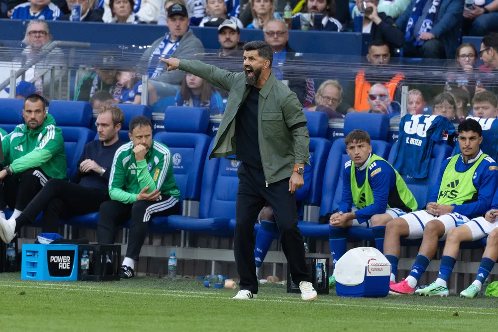 HLV Muslic của Schalke 04 (Ảnh: THX)