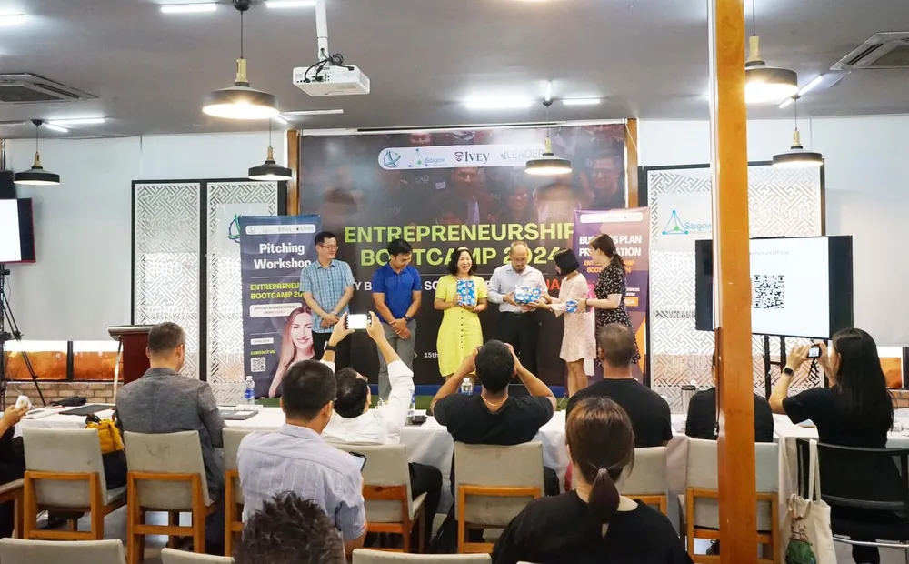 z5398171417861_0a98d6aeee991789a89d2aaf834a18e6 (1).jpg