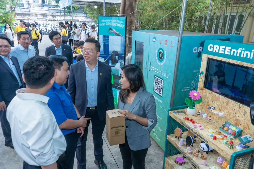 Giới thiệu 10.000 vị trí việc làm đến người lao động