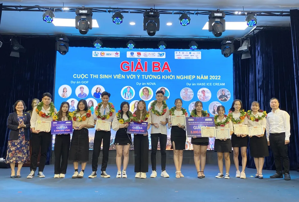 Trao giải cuộc thi Sinh viên với ý tưởng khởi nghiệp năm 2022 ảnh 3
