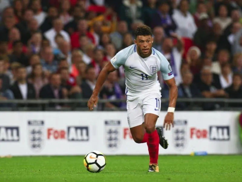 Alex Oxlade-Chamberlain trong màu áo tuyển Anh. Ảnh: Getty Images.