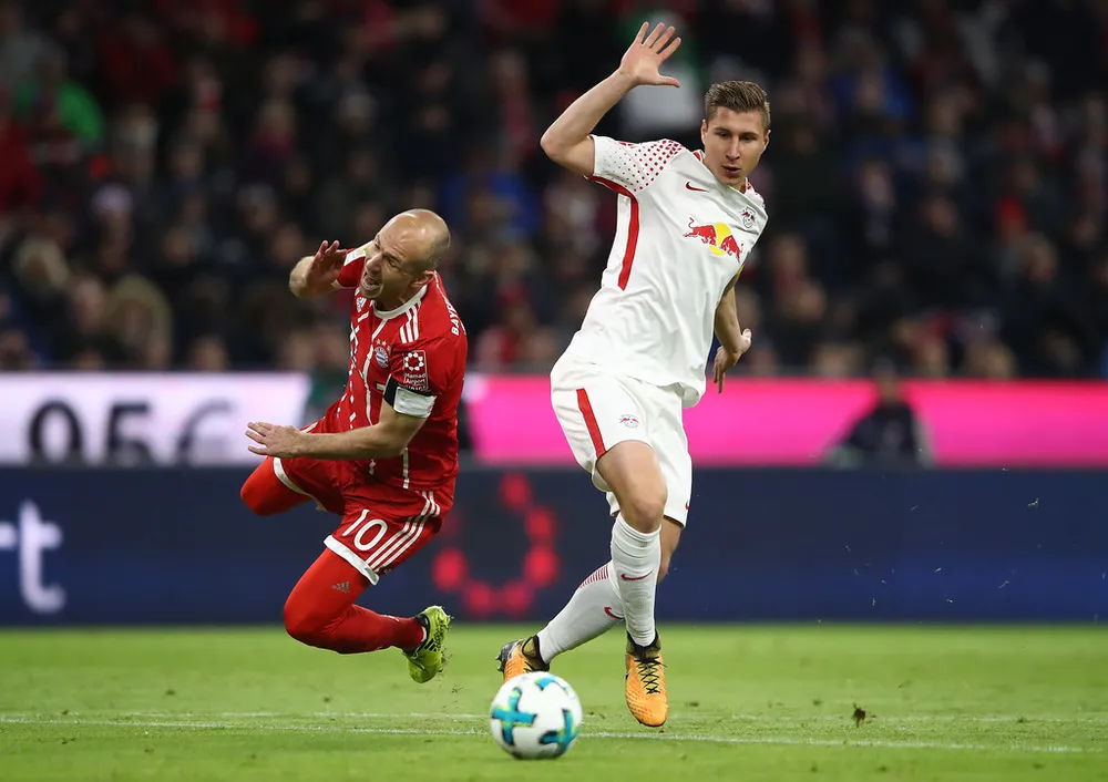 Bundesliga, Vòng 10: Thắng Leipzig, Bayern độc chiếm ngôi đầu bảng ảnh 1