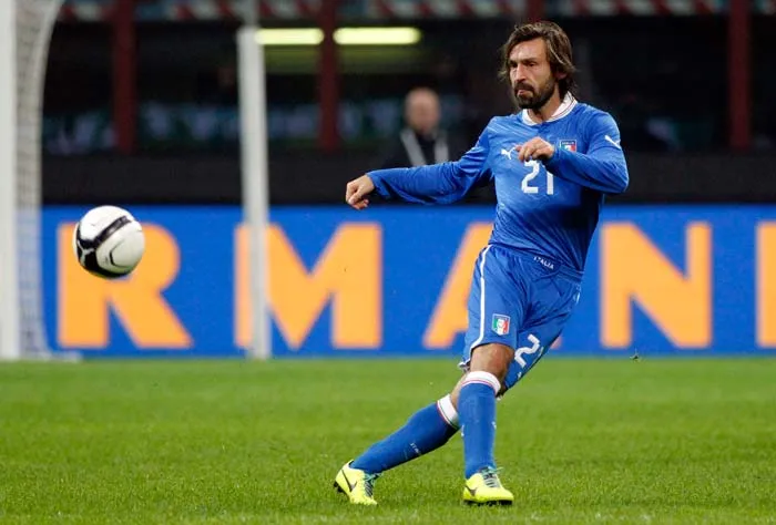 Thế giới bóng đá vinh danh tiền vệ bậc thầy Andrea Pirlo ảnh 2