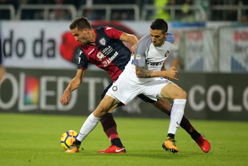 Serie A: Icardi ghi cú đúp, đưa Inter lên đầu bảng ảnh 1