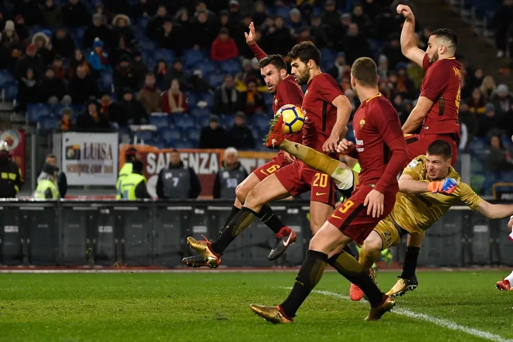 Serie A: Napoli quật khởi trở lại để chiếm ngôi đầu ảnh 1