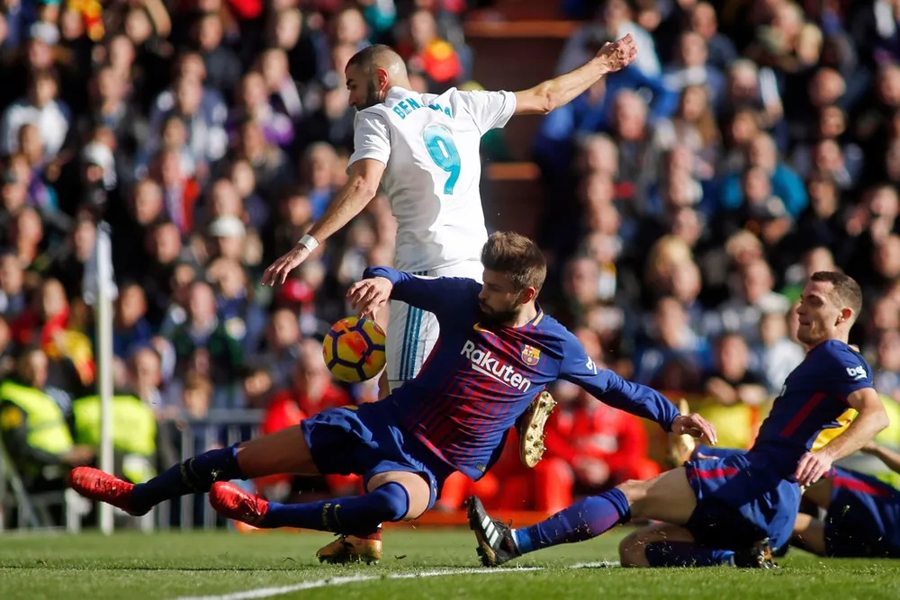 Thua El Clasico, Real Madrid vẫn từ chối bỏ cuộc ảnh 4