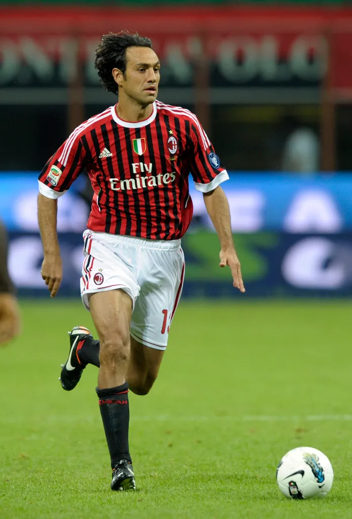 Nesta hy vọng Milan sẽ thắng Lazio ảnh 1