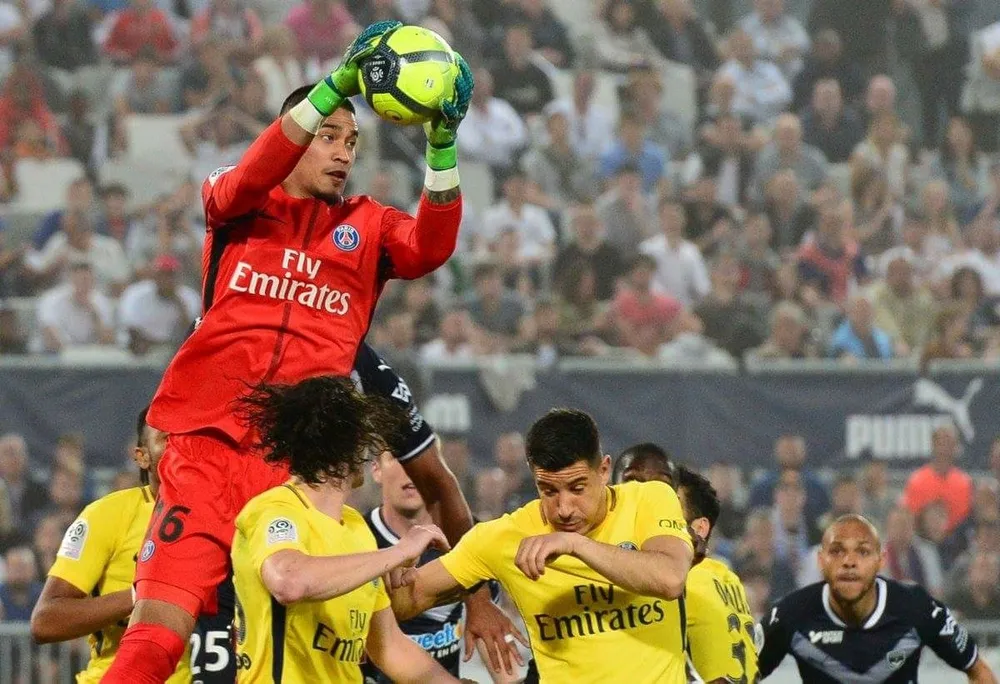 Thủ môn Alphonse Areola